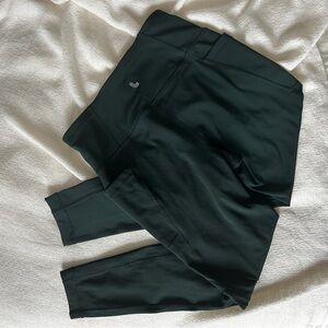 🧚 NWOT Forest Green Lolë Leggings with POCKETS size S 🌲